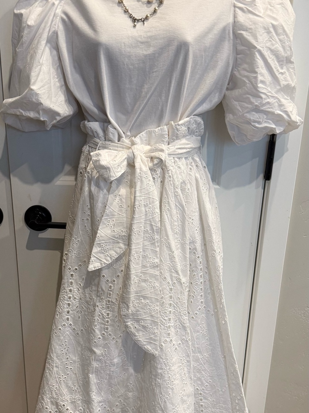 White Eyelet Paper bag Tie-Waist Maxi Skirt. Elastic Waist with Tie. Sz Large